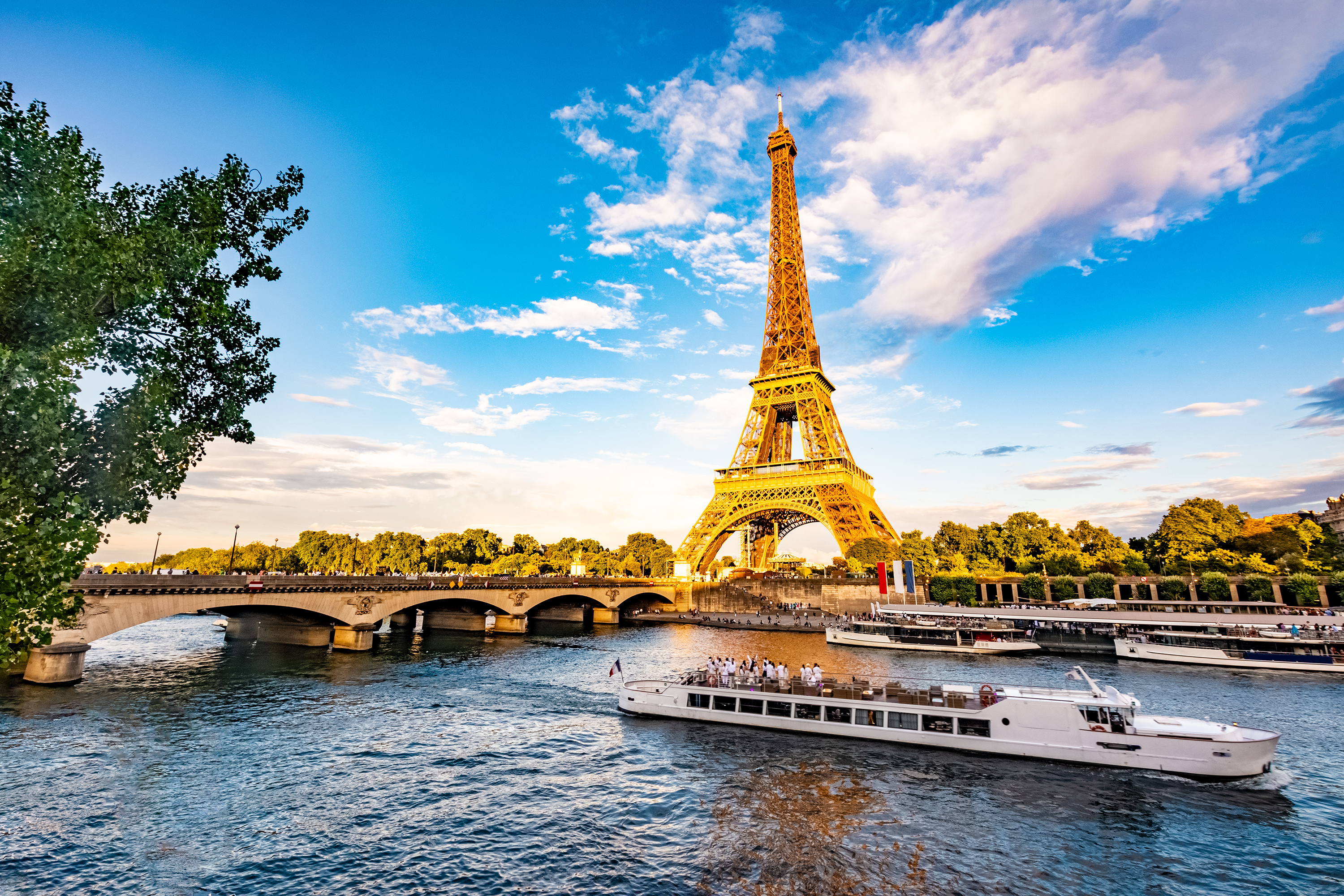 Paris Essentials Educational Tour | Eiffel Tower