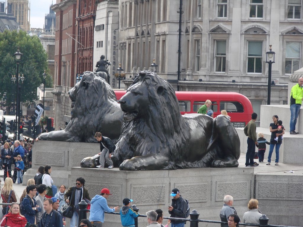 London Nelson's Column lion